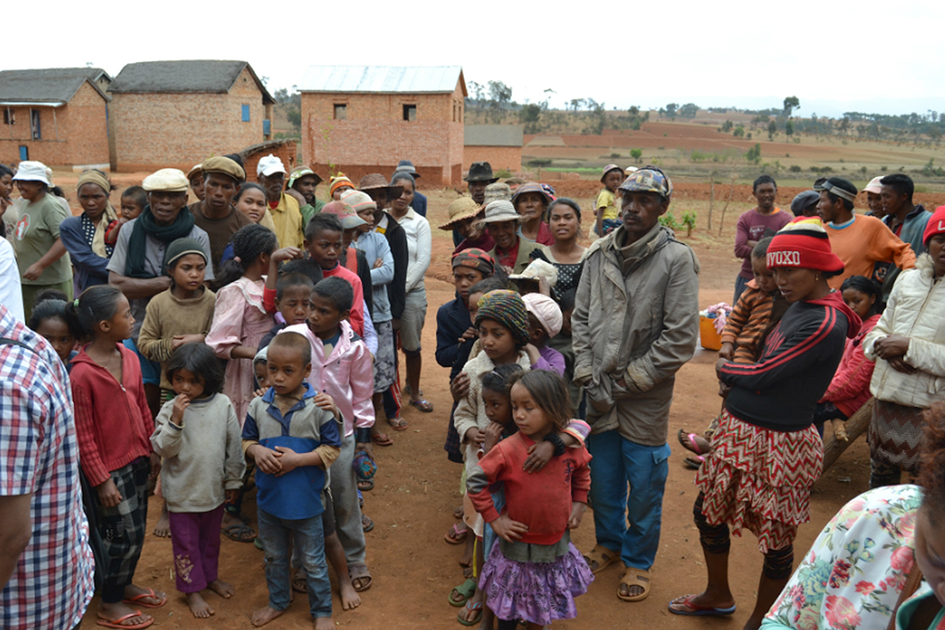 People in one of the 52 villages in Madagascar’s Antanifotsy District waiting to be treated with praziquantel against taeniasis during a pilot project that ran from 2015-2017